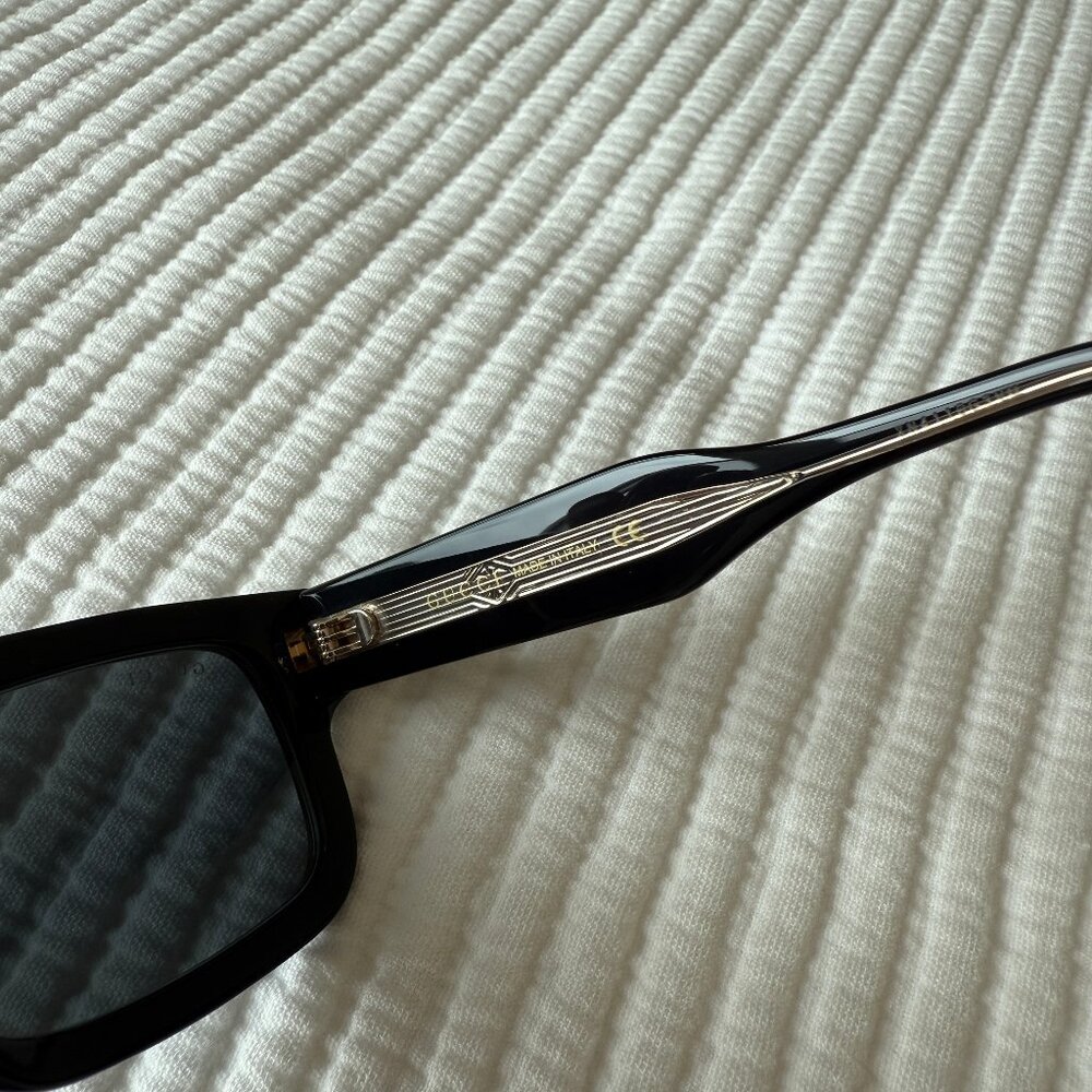 Gucci Black Sunglasses with Red Case - Picture 2 of 9
